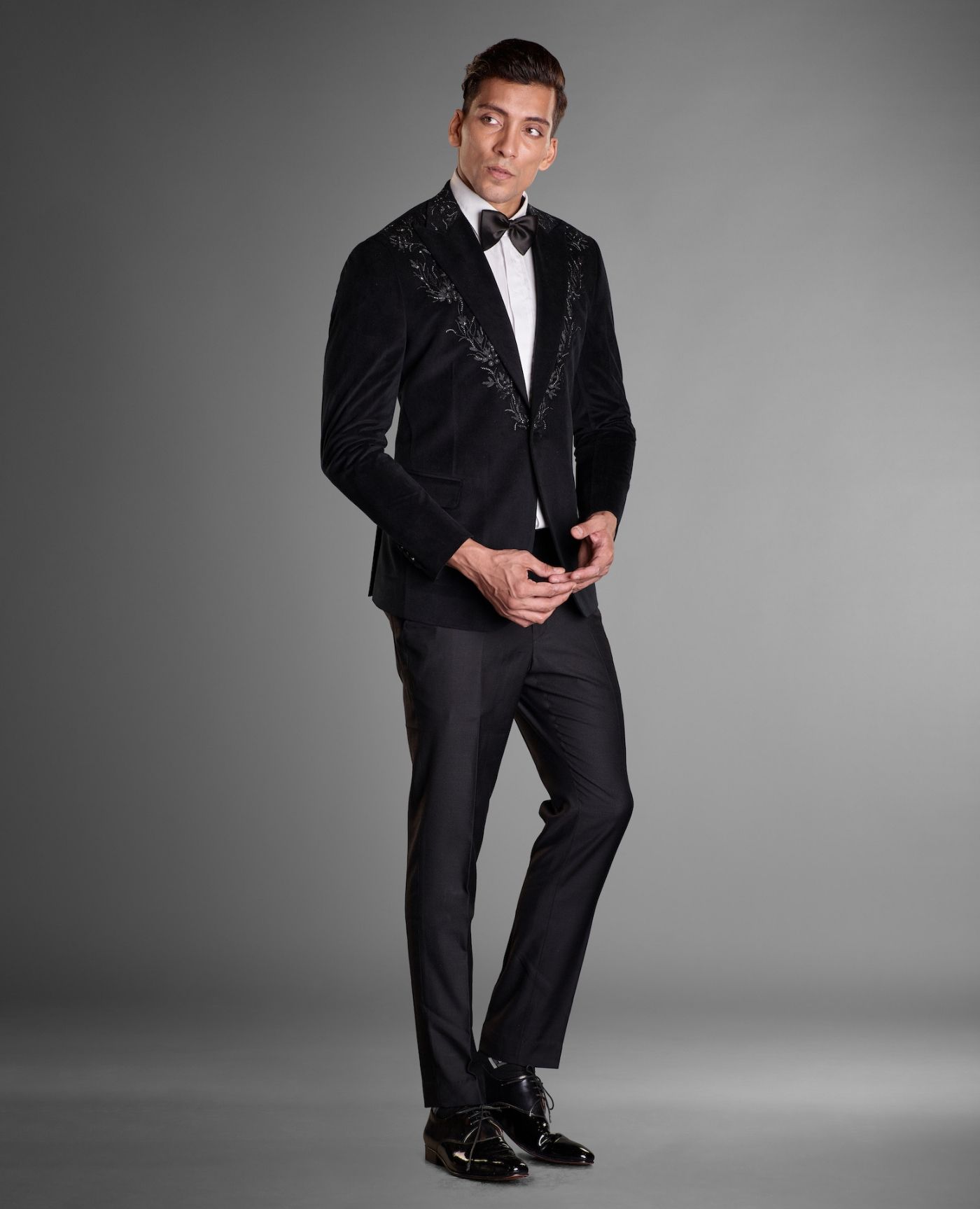 Black 3-piece big embroidered elegant formal fashion Men suits –  paanericlothing