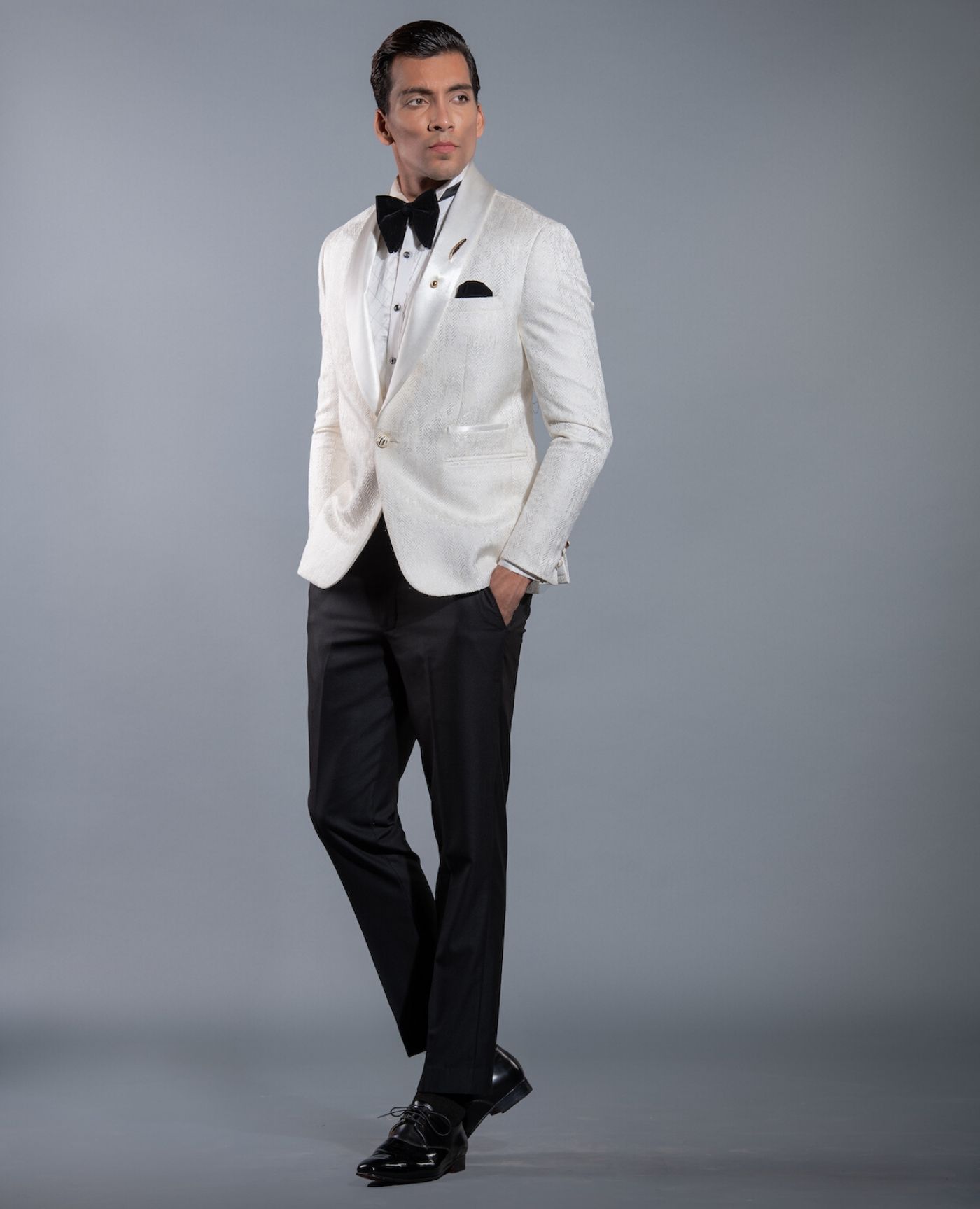 IVORY TUXEDO JACKET – More Mischief